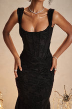 Chic Waist-Defined Dress